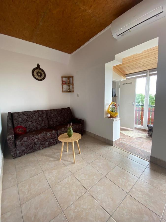 Feher Szolo Vendeghaz Sátoraljaújhely Bagian luar foto
