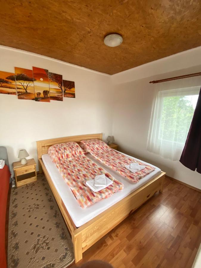 Feher Szolo Vendeghaz Sátoraljaújhely Bagian luar foto